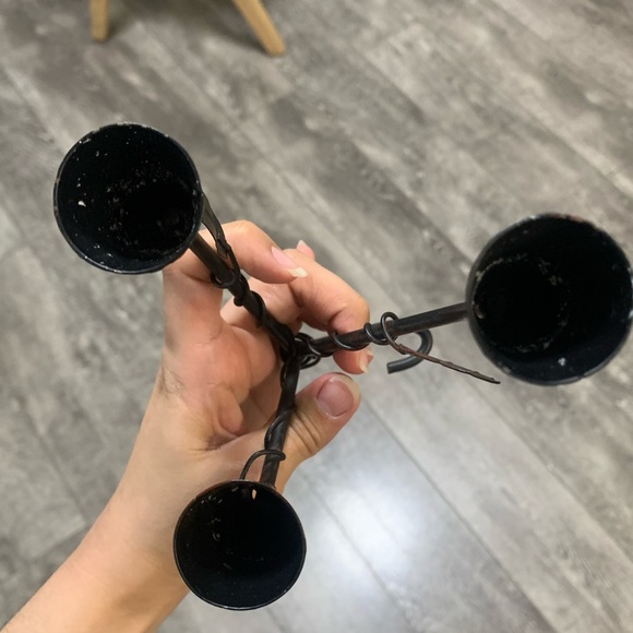 2 Vintage Lily like candle holders - Picture 5 of 7